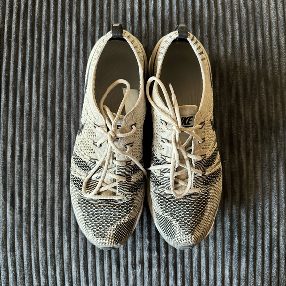 Nike | Flyknit Trainer - Picture 3 of 5